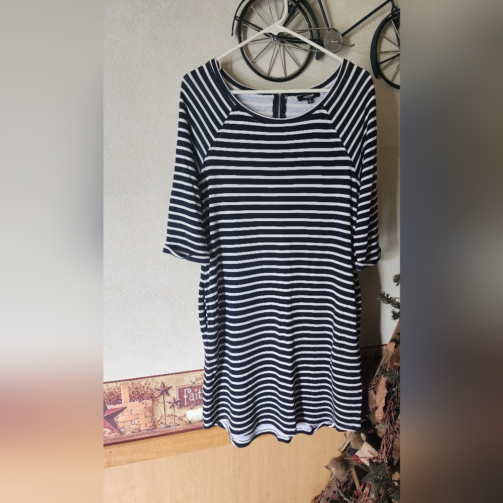 Premise dress